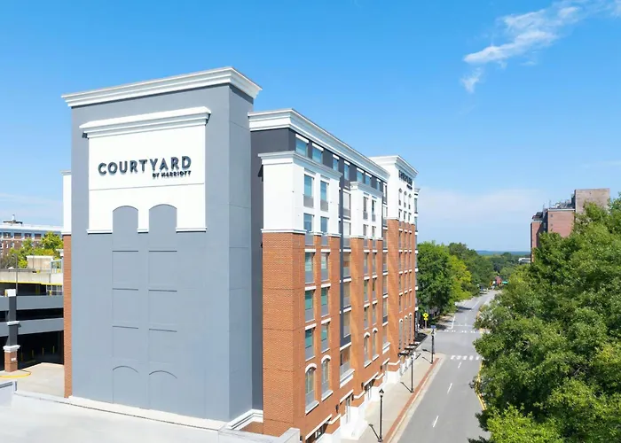 Courtyard By Marriott Athens Downtown