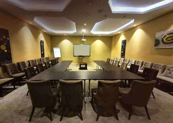 Signature Hotel Al Barsha