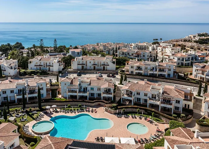 Nau Salema Beach Village