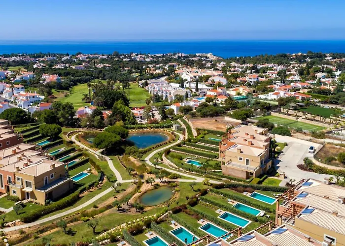 Vale De Milho Village