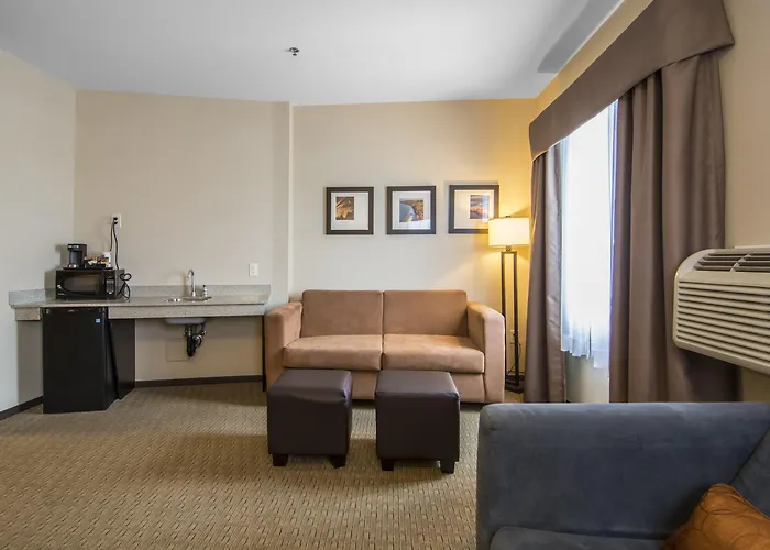 Comfort Suites Saskatoon Arena