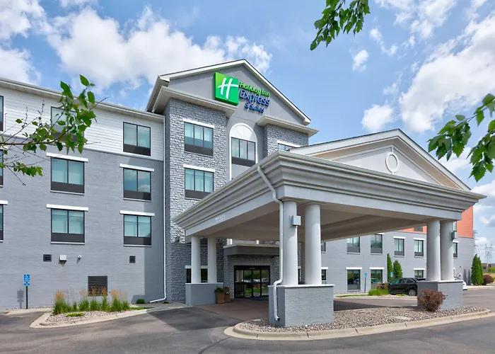 Holiday Inn Express & Suites Shakopee By Ihg