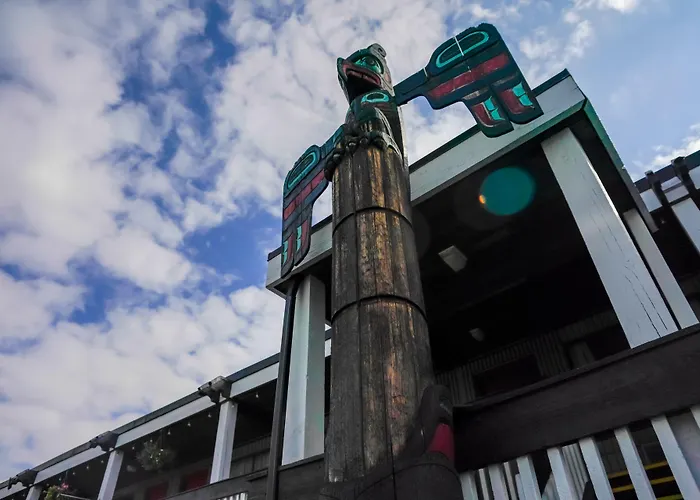 Thunderbird Motor Inn