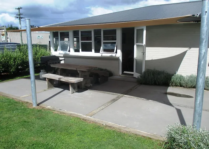Fatowl Motel, Bar & Eatery