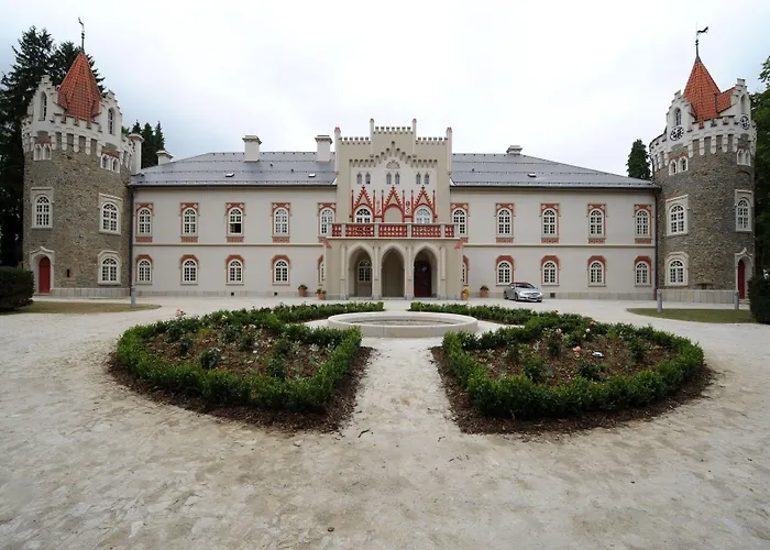 Chateau Heralec Boutique Hotel & Spa By L'Occitane
