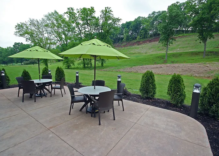 Comfort Suites Marietta-Parkersburg