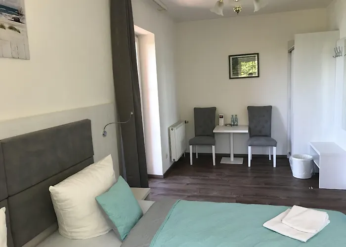 Strandhotel Vier Jahreszeiten Buckow