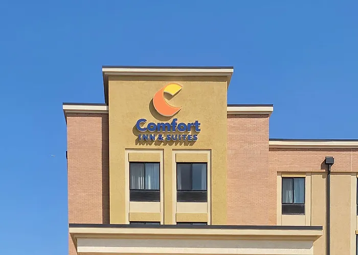 Comfort Inn & Suites Watford City