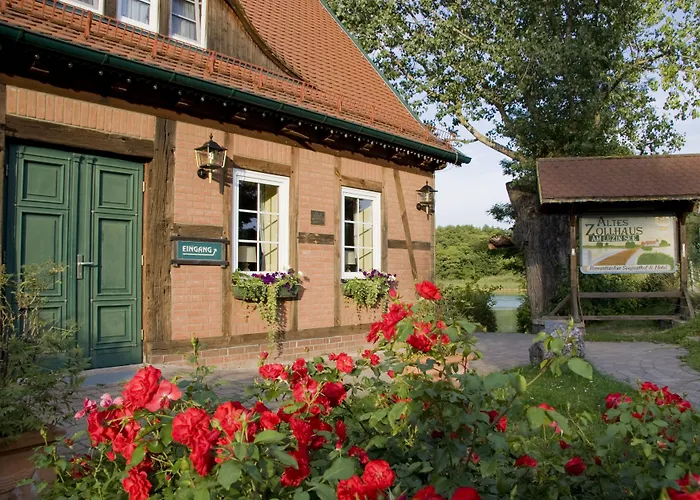 Romantischer Seegasthof&Hotel Altes Zollhaus Feldberger Seenlandschaft