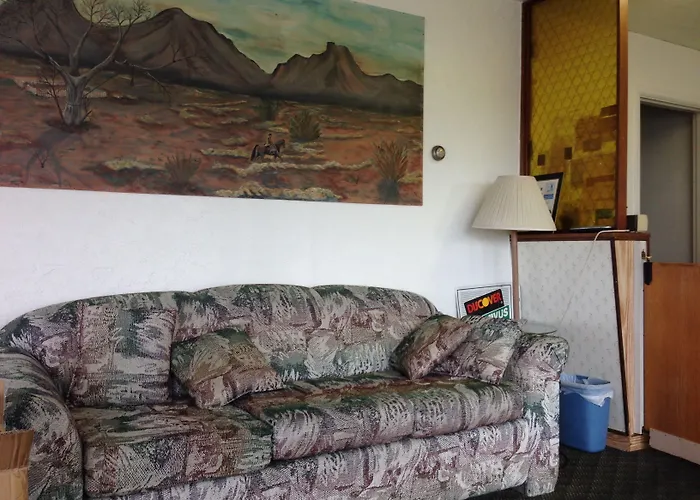 Hub Motel