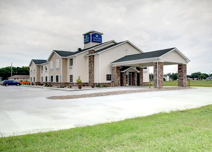 Cobblestone Inn & Suites - Schuyler