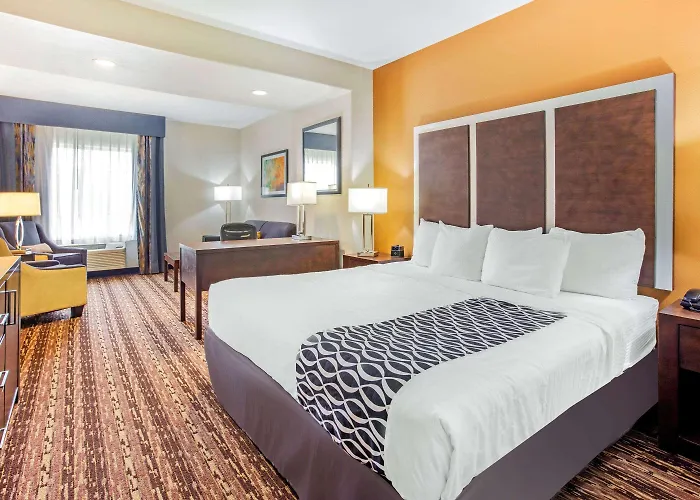 La Quinta By Wyndham Gonzales Tx Hotel