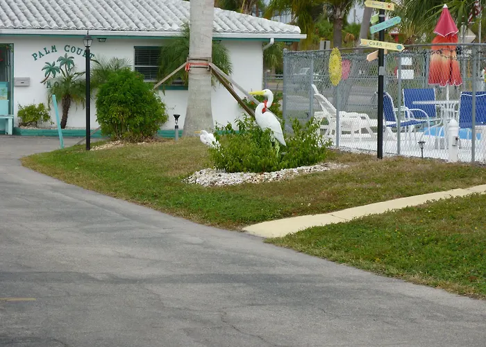 Palm Court Motel