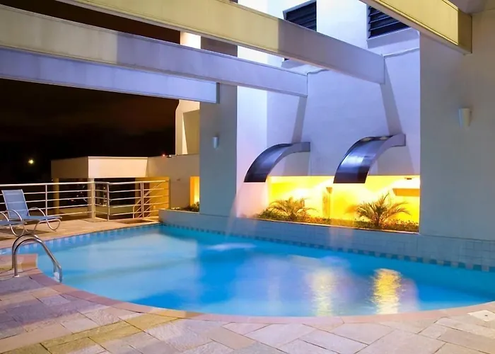 Mondrian Suite Hotel