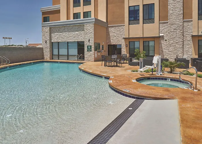 La Quinta By Wyndham Carlsbad