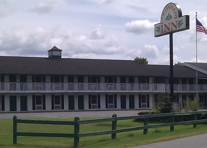 Colonnade Inn