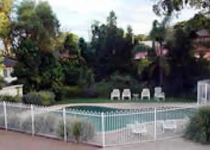 Lake Haven Motor Inn