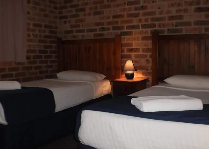 Lake Haven Motor Inn