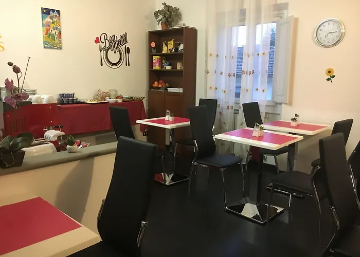 Mia Palace