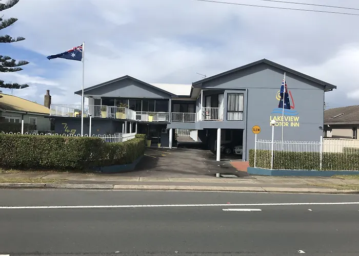 Lakeview Motor Inn