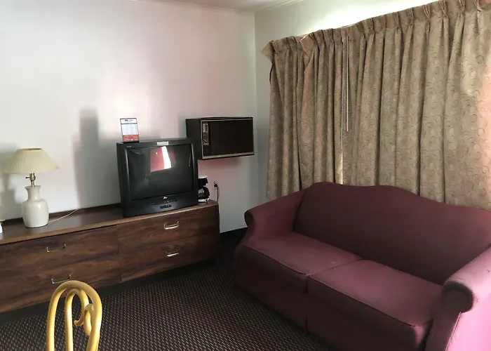 Sun N Snow Hotel