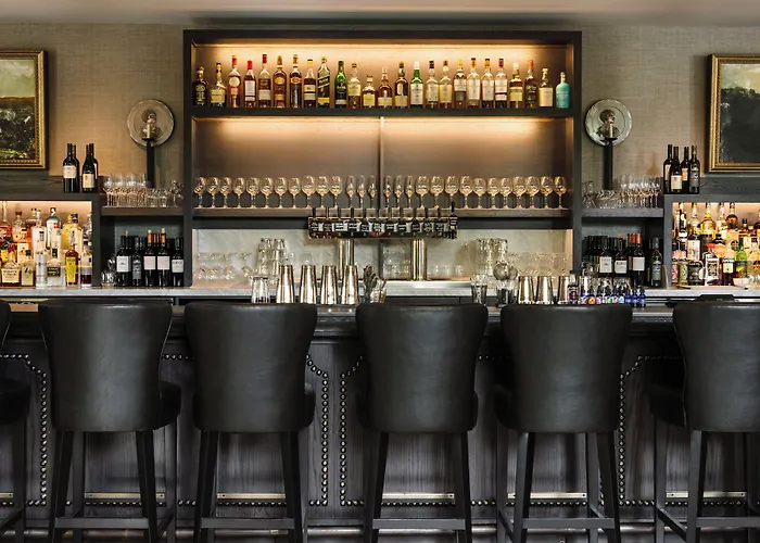 The Charmant Hotel La Crosse