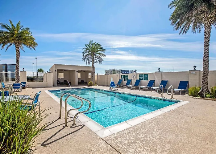 La Quinta By Wyndham Corpus Christi - Portland Hotel