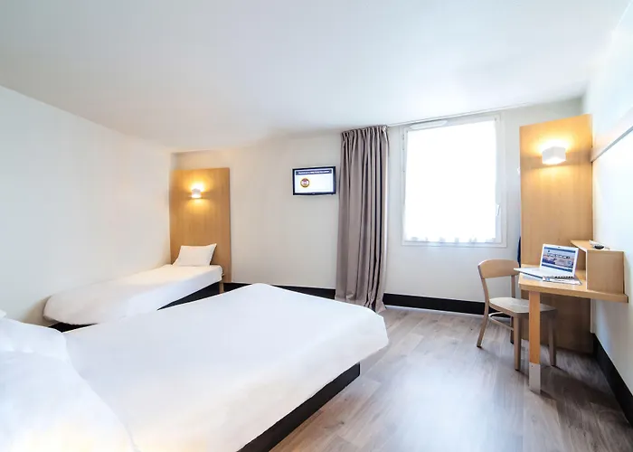 B&B HOTEL Paris Malakoff Parc des Expositions