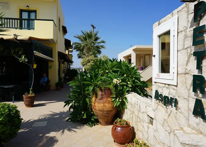 Aspri Petra Apartments