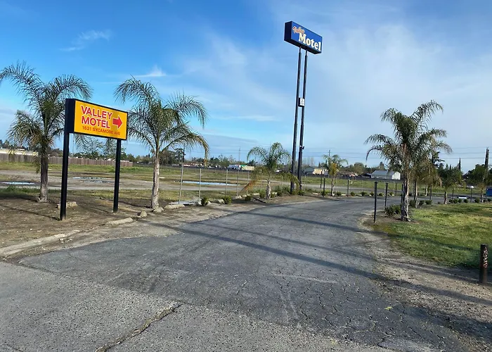 Valley Motel