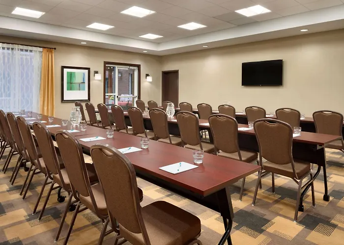 Homewood Suites By Hilton Kalamazoo-Portage