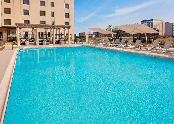 Holiday Inn Express Hotel & Suites Austin Downtown - University By Ihg