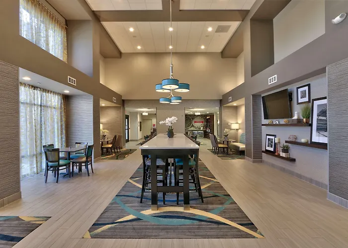 Hampton Inn&Suites Albuquerque Airport
