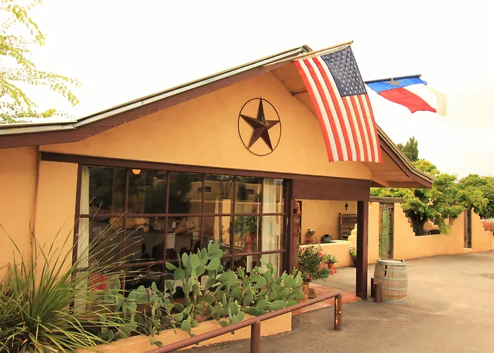 The Maverick Inn