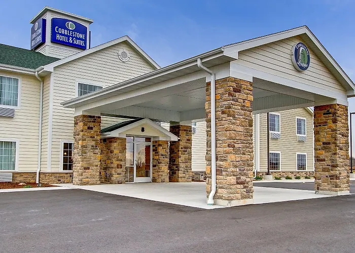 Cobblestone Hotel & Suites Pulaski/Green Bay
