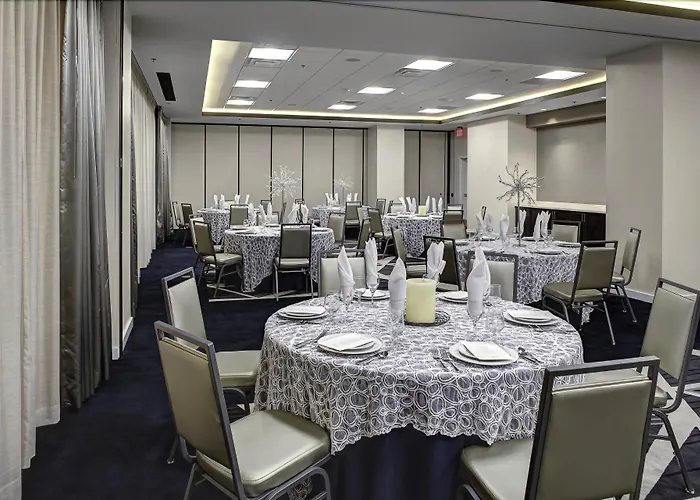 Homewood Suites By Hilton Richmond-Downtown