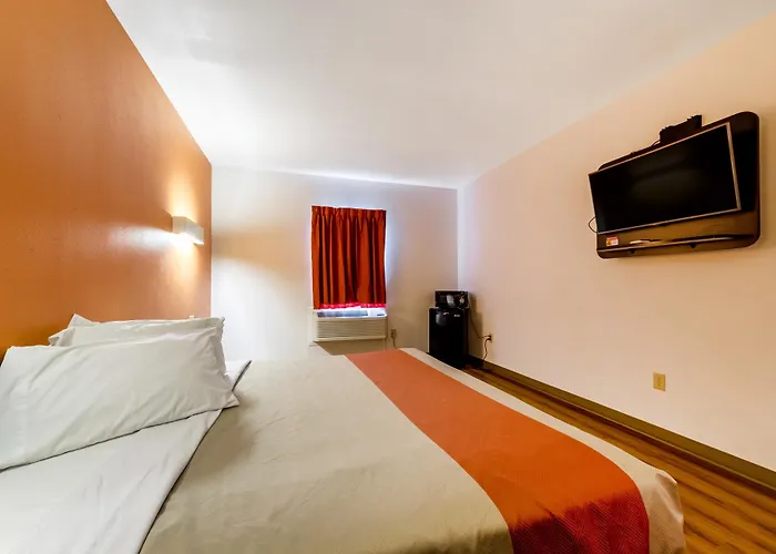 Motel 6-Jourdanton, Tx
