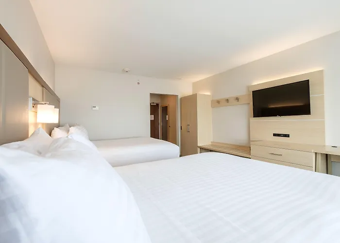 Holiday Inn Express & Suites Eagan - Minneapolis Area By Ihg