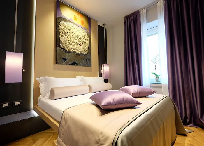 Navona Rooms