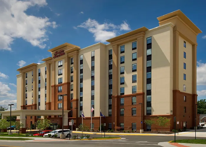 Hampton Inn & Suites