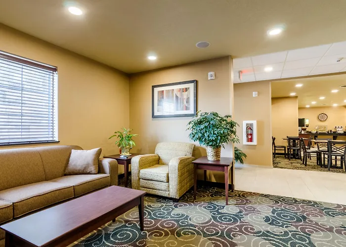 Cobblestone Inn & Suites - Oberlin