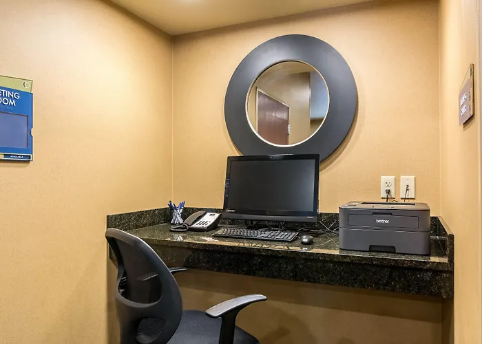 Cobblestone Hotel & Suites - Harborcreek