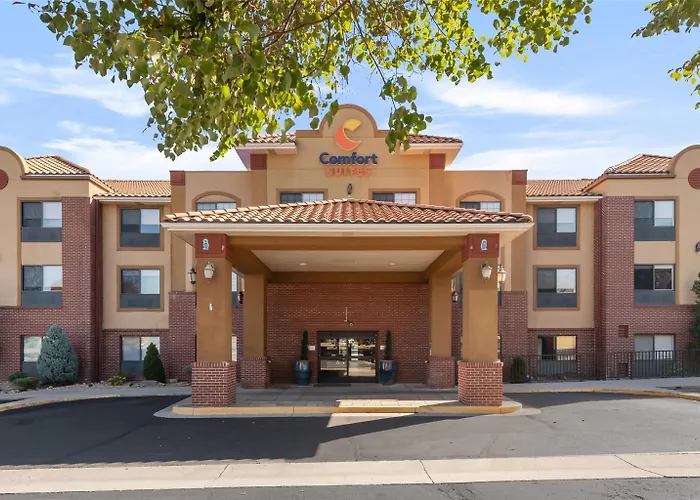 Comfort Suites Lakewood - Denver
