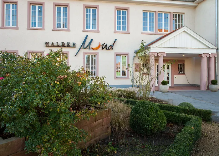 Hotel Halber Mond Heppenheim 