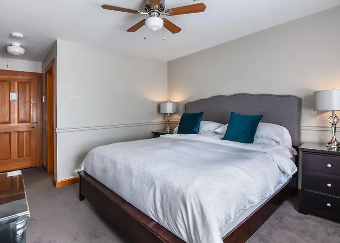 Wild Iris Inn