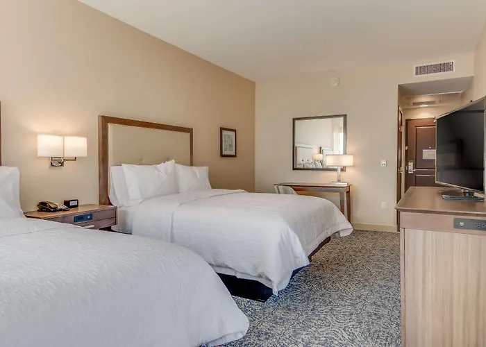 Hampton Inn & Suites Los Angeles - Glendale