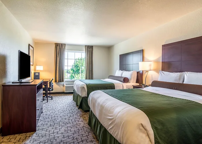 Cobblestone Hotel & Suites - Erie