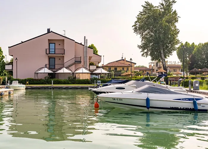 Yachting Mistral