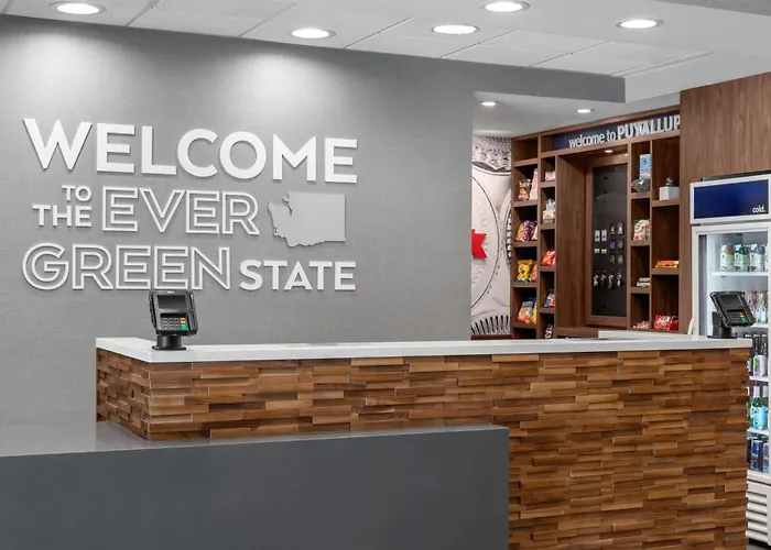 Hampton Inn & Suites Tacoma/