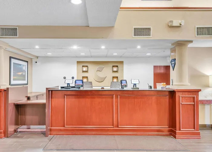 Comfort Suites Lakewood - Denver